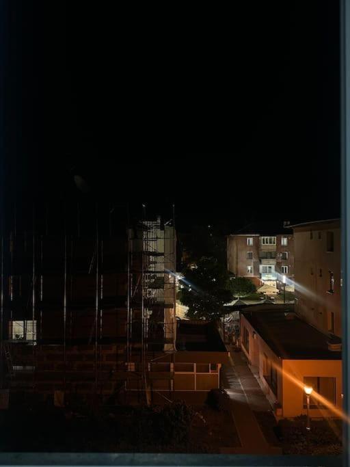 Apartament La Flo Hunedoara Luaran gambar