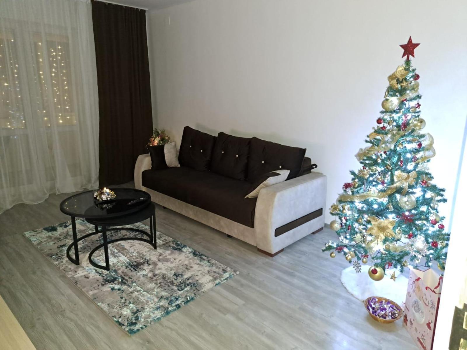 Apartament La Flo Hunedoara Luaran gambar
